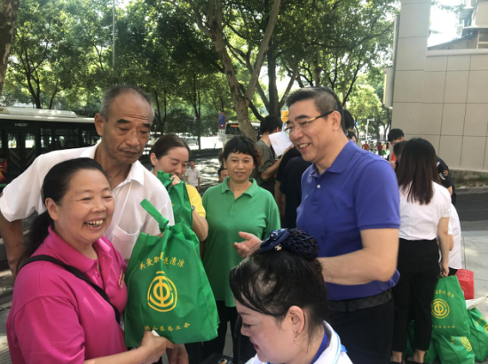 &#20048;&#21160;&#23448;&#26041;&#31471;&#32593;&#39029;&#29256;&#45;&#20048;&#21160;&#40;&#20013;&#22269;&#41;